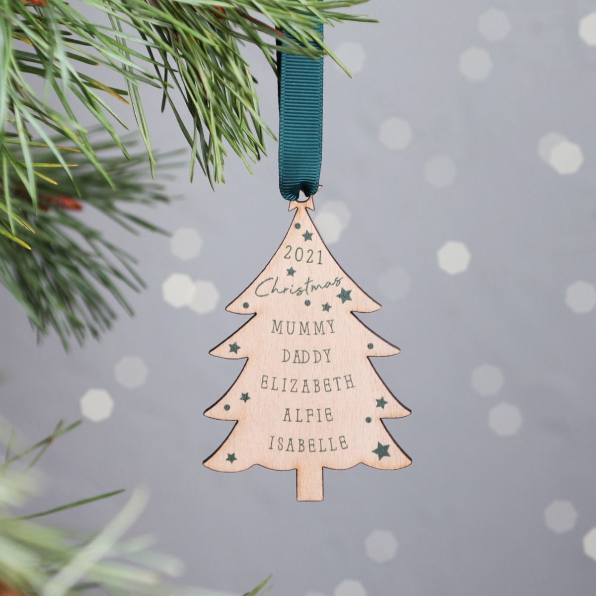 Personalised Wooden Christmas Tree Family Hanging Decoration – No