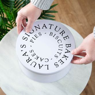 Minimal Typographic Cake Tin